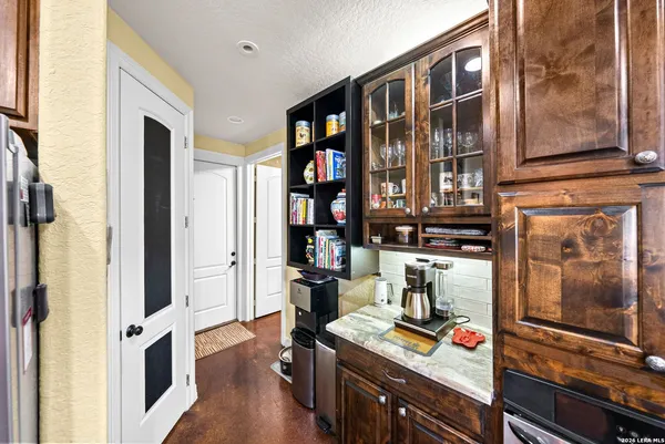 $899,000 | 17841 Helotes Springs Road, Helotes, TX 78023