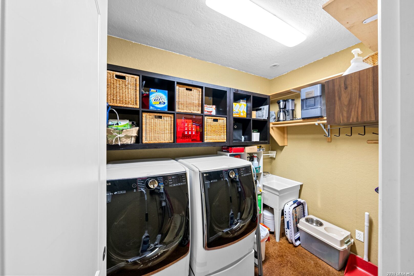 17841 Helotes Springs Road Helotes, TX 78023 - Photo 16 of 87