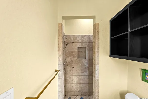 $899,000 | 17841 Helotes Springs Road, Helotes, TX 78023