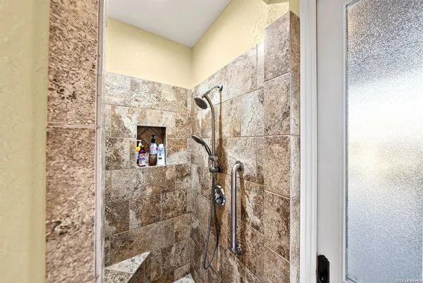 $899,000 | 17841 Helotes Springs Road, Helotes, TX 78023