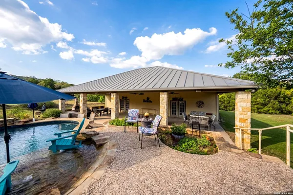 $899,000 | 17841 Helotes Springs Road, Helotes, TX 78023