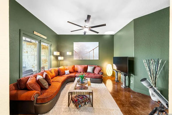 $899,000 | 17841 Helotes Springs Road, Helotes, TX 78023