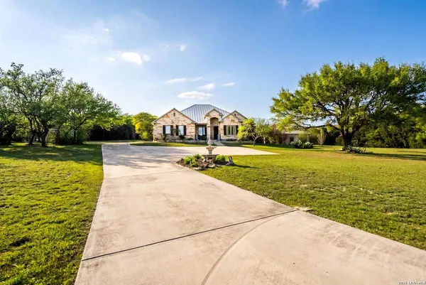 $899,000 | 17841 Helotes Springs Road, Helotes, TX 78023