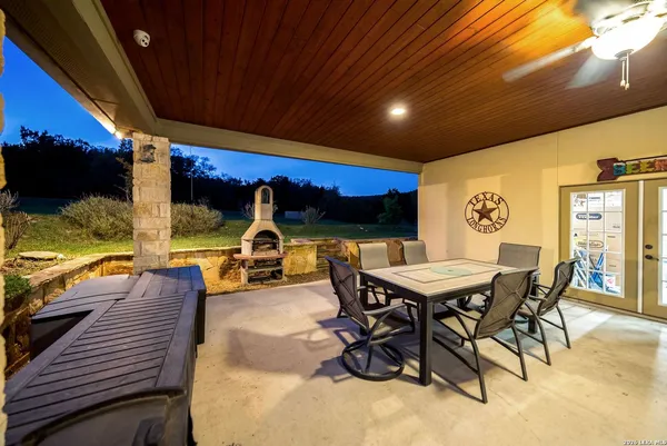 $899,000 | 17841 Helotes Springs Road, Helotes, TX 78023