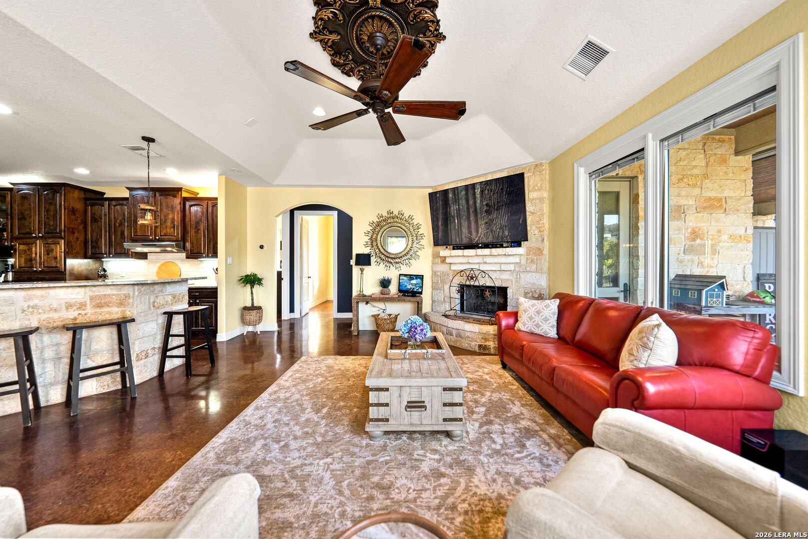 17841 Helotes Springs Road Helotes, TX 78023 - Photo 9 of 87