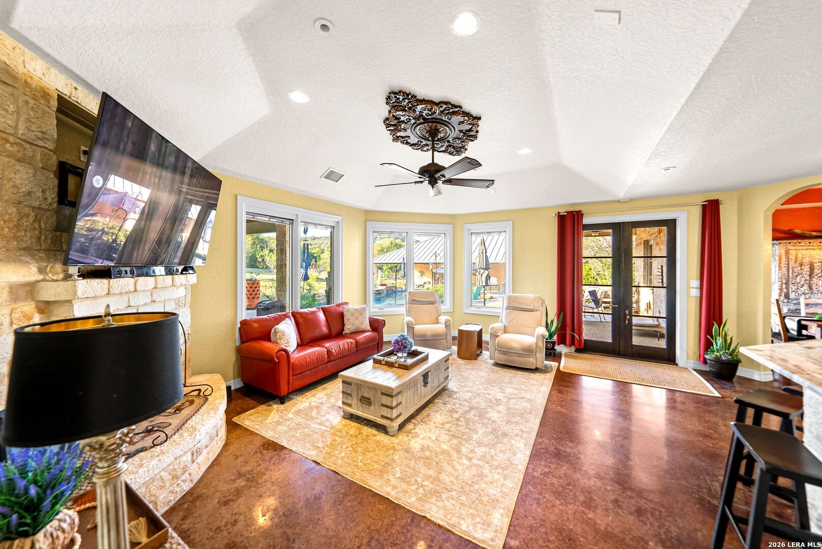 17841 Helotes Springs Road Helotes, TX 78023 - Photo 10 of 87