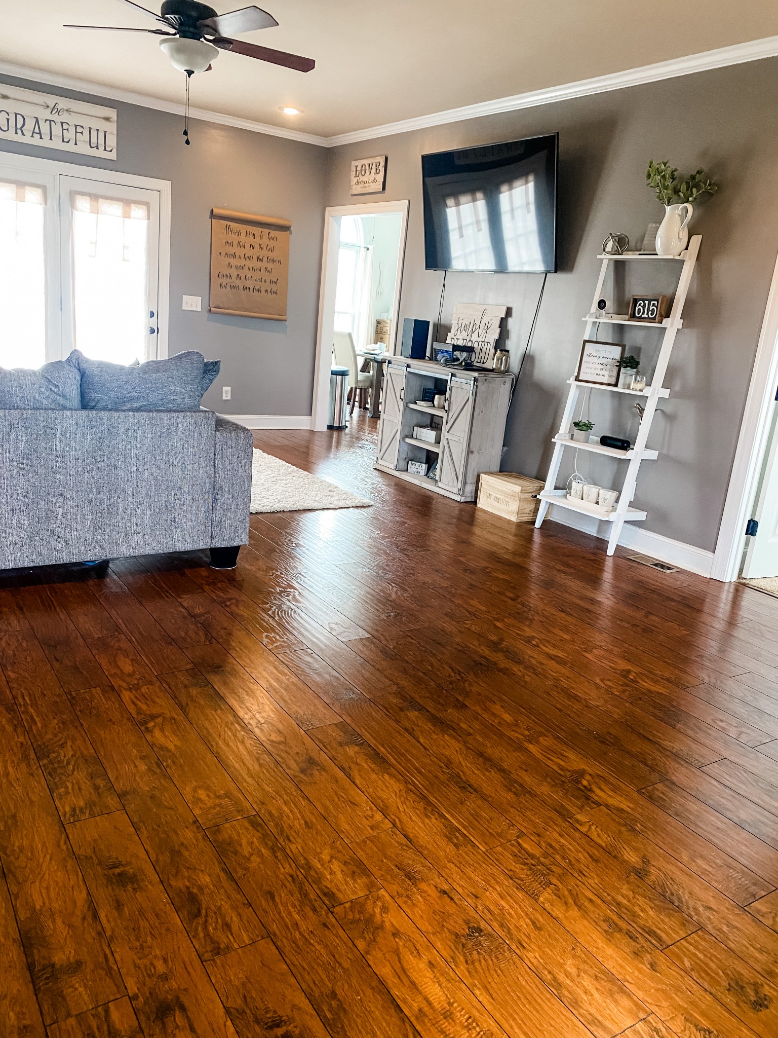 169 Camargo Road Fayetteville, TN 37334 - Photo 8 of 27 a living room with furniture and wooden floor