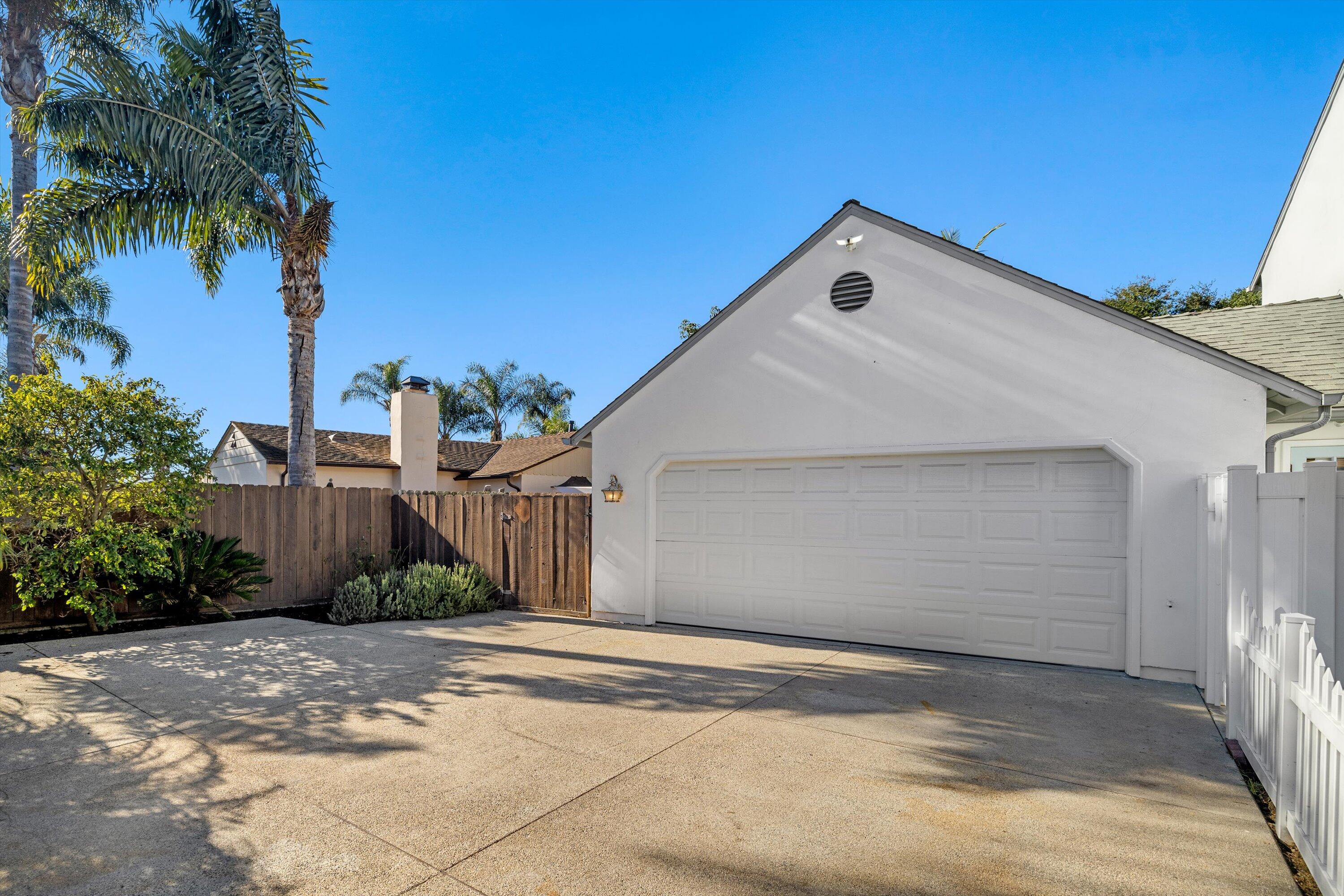 1389 Santa Monica Road Carpinteria, CA 93013 - Photo 4 of 53 spacious driveway