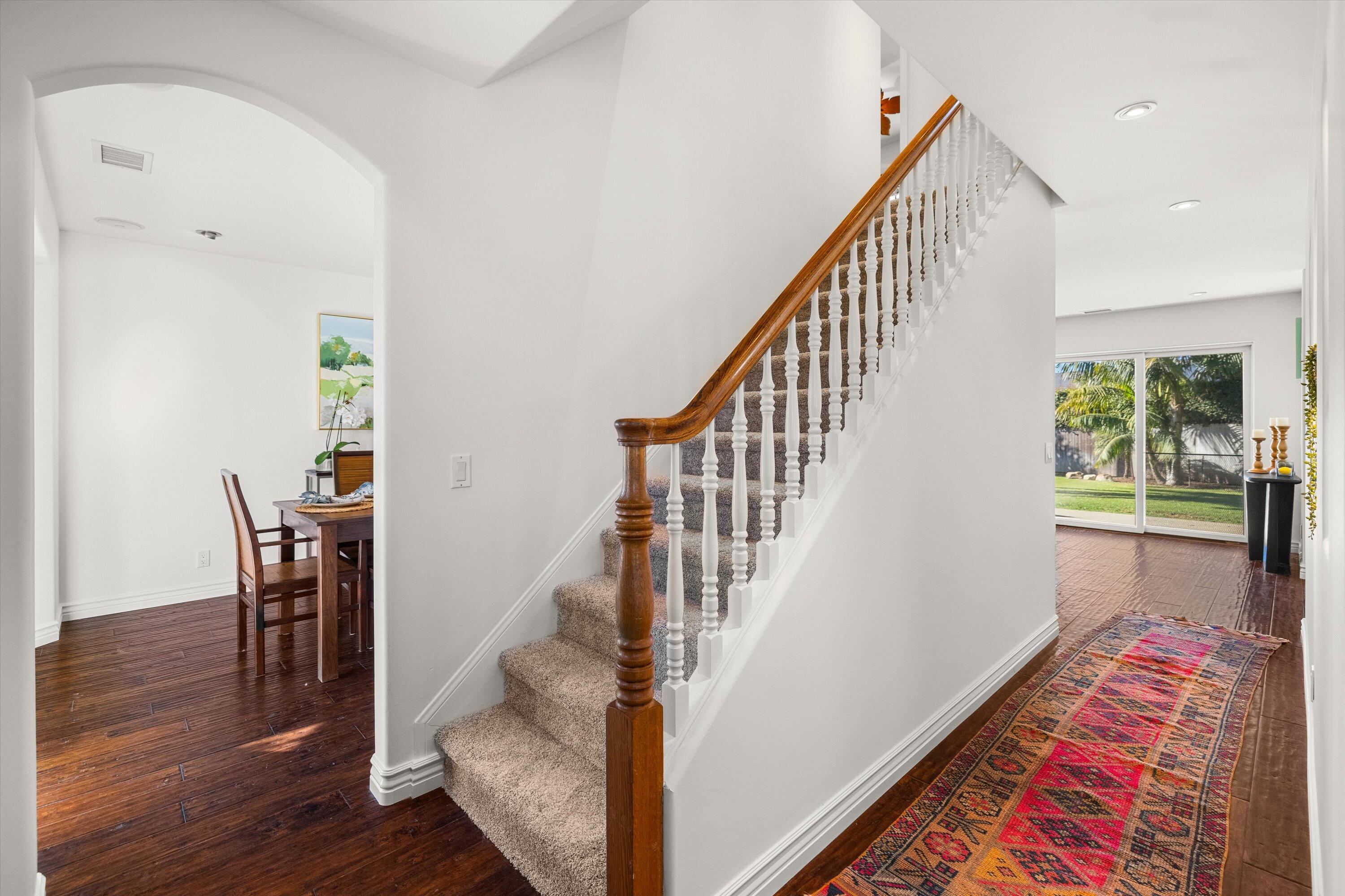 1389 Santa Monica Road Carpinteria, CA 93013 - Photo 7 of 53 staricase