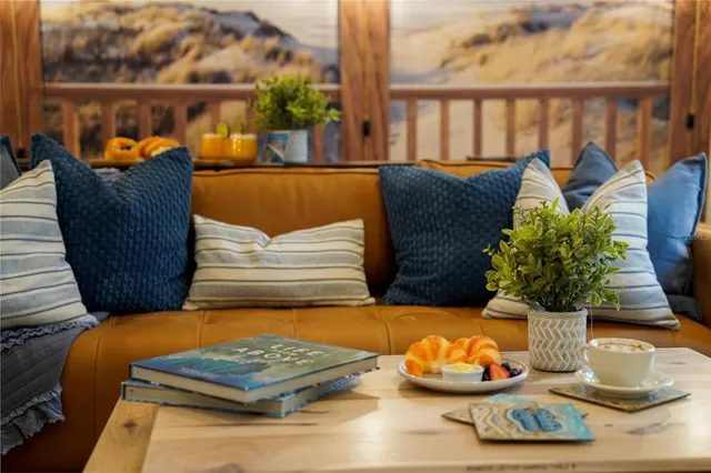 $2,400,000 | 7701 40th Terrace North, St. Petersburg, FL 33709