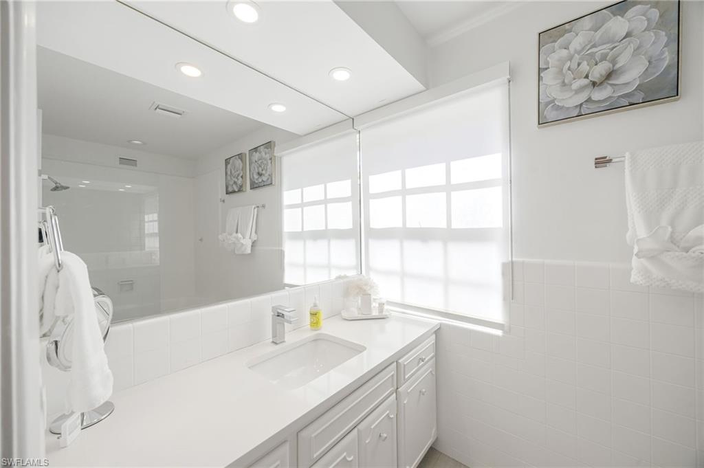 2728 Crayton Road Naples, FL 34103 - Photo 17 of 35 Gallery Image 17