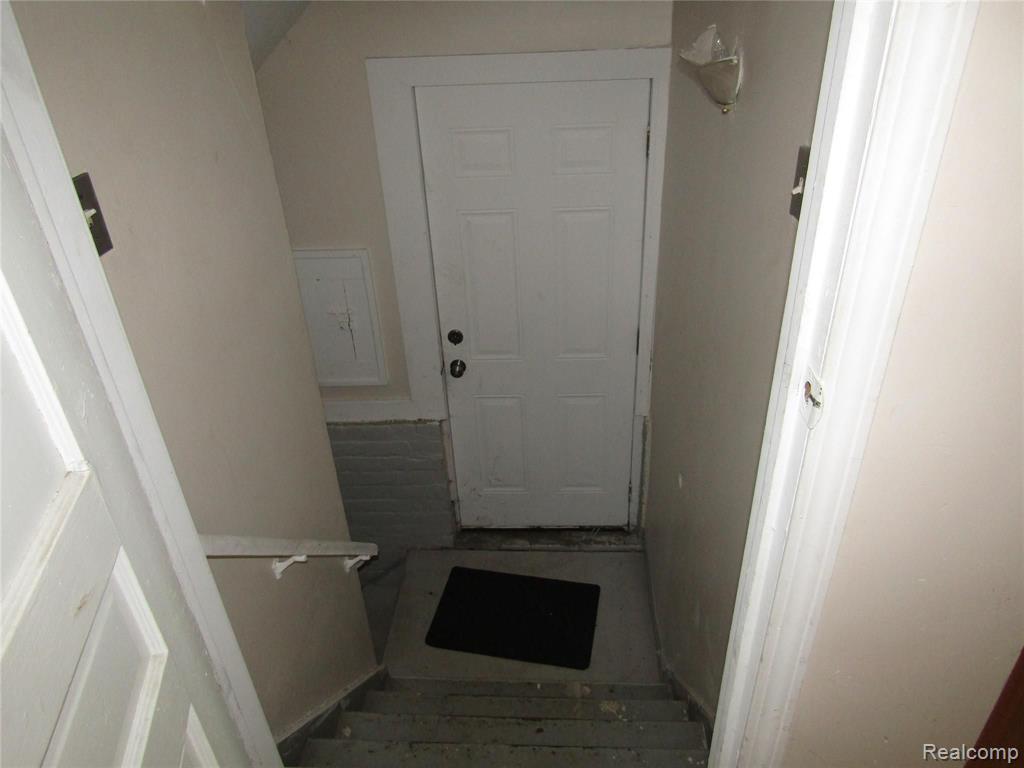 9183 Rathbone Street Detroit, MI 48209 - Photo 15 of 22