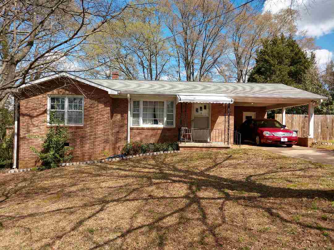 124 State Rd S-42-2823 Inman, SC 29349 - Photo 1 of 23