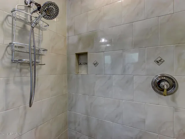 $6,500 | 88 Oakwood Road, Jacksonville Beach, FL 32250