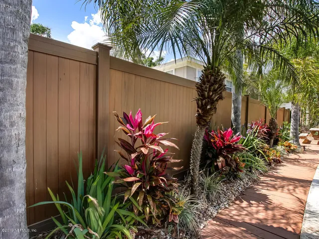 $6,500 | 88 Oakwood Road, Jacksonville Beach, FL 32250