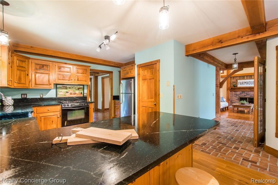 6022 Challis Road Brighton, MI 48116 - Photo 8 of 41 AHH the Soapstone! Isn't it so shiny and pretty?!?