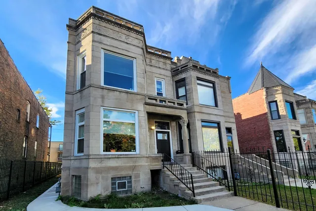 $699,900 | 6450 South Greenwood Avenue, Chicago, IL 60637
