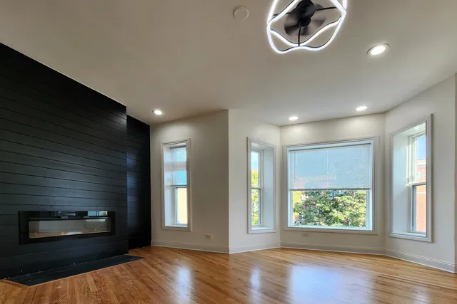 $699,900 | 6450 South Greenwood Avenue, Chicago, IL 60637