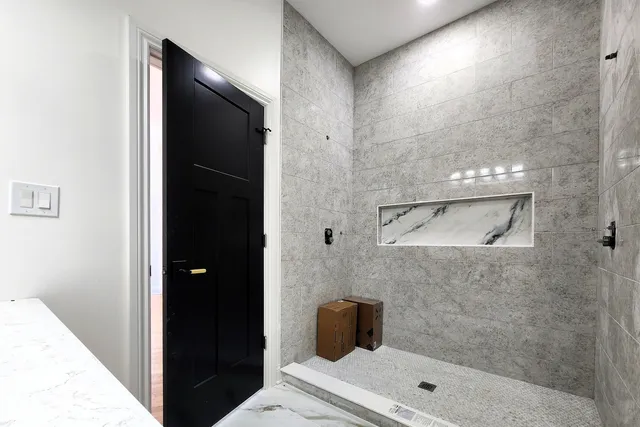 $699,900 | 6450 South Greenwood Avenue, Chicago, IL 60637