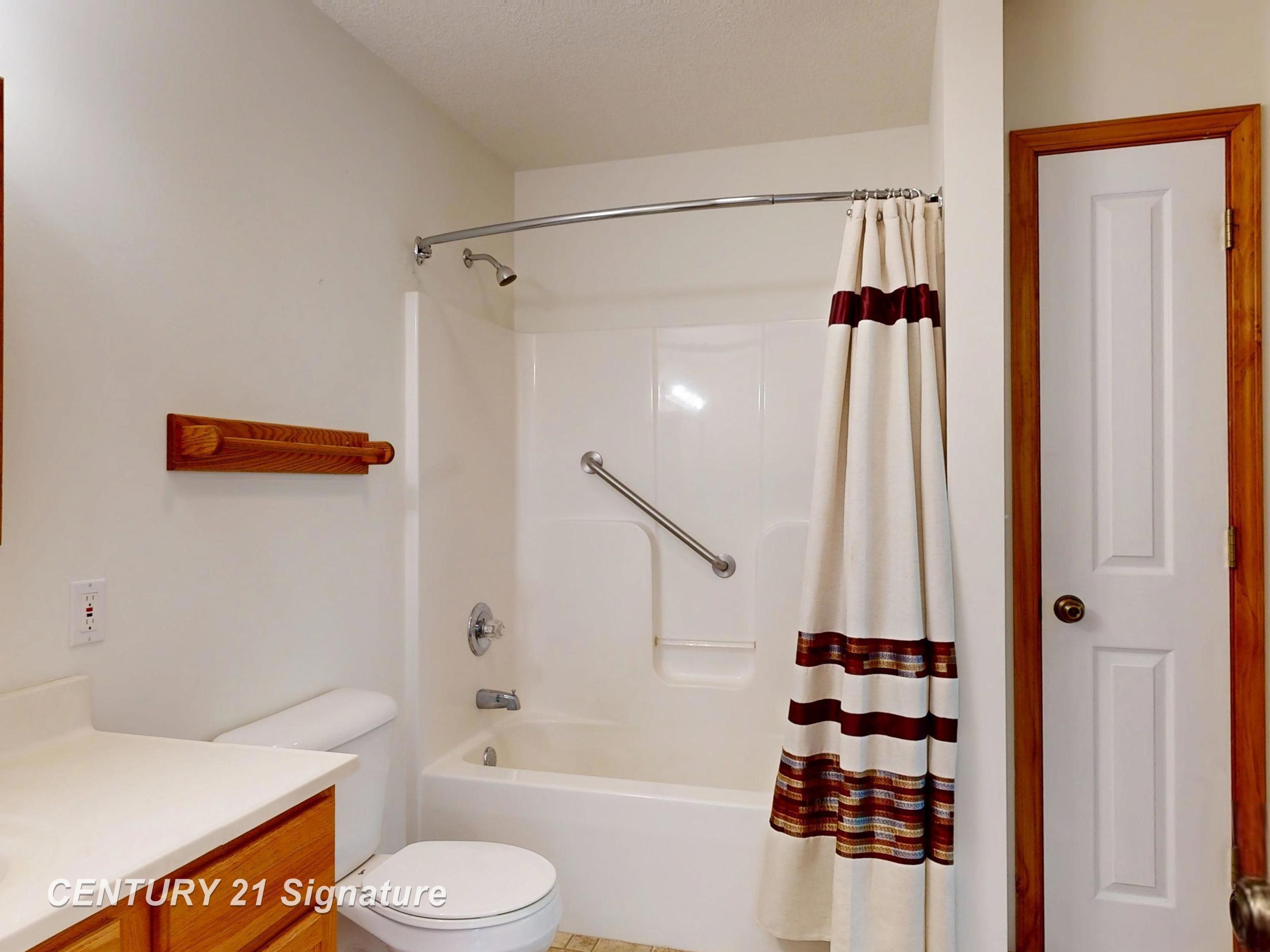 1724 Middle Point Drive Alger, MI 48610 - Photo 13 of 53