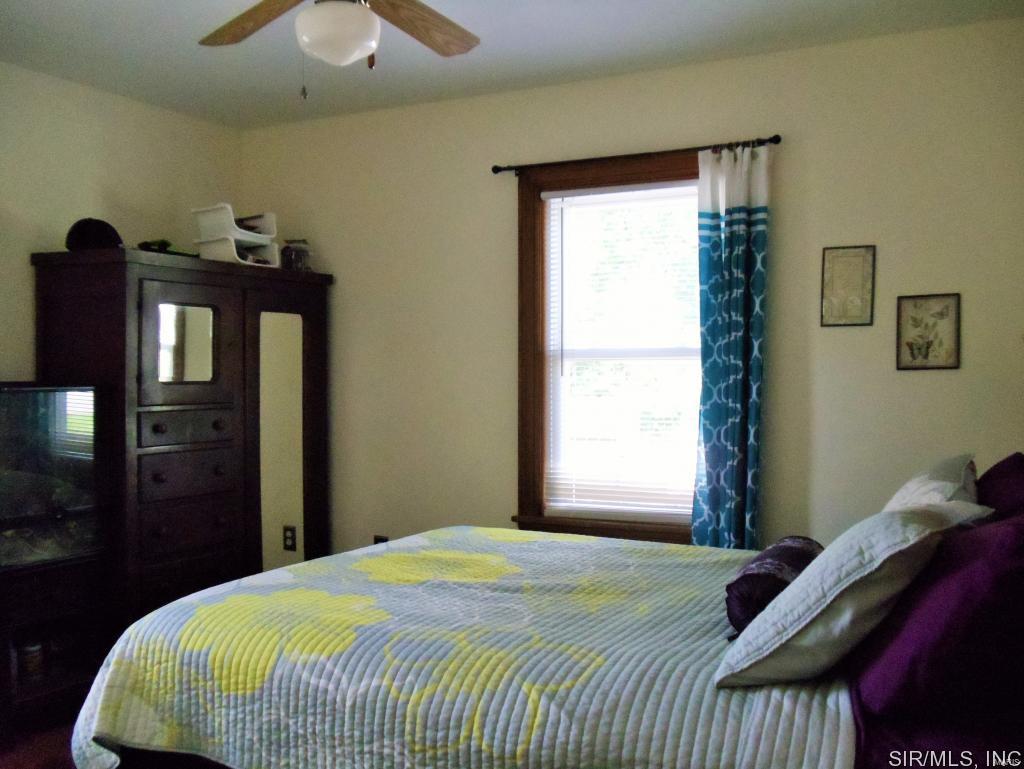 606 Milton Road Alton, IL 62002 - Photo 16 of 26 Gallery Image 16