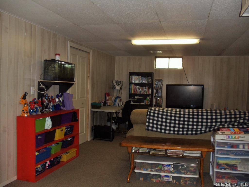 606 Milton Road Alton, IL 62002 - Photo 20 of 26 Gallery Image 20