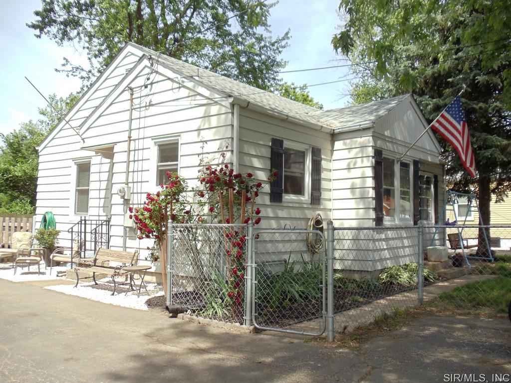 606 Milton Road Alton, IL 62002 - Photo 25 of 26 Gallery Image 25