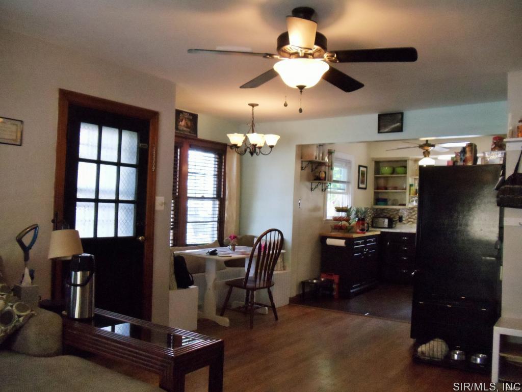 606 Milton Road Alton, IL 62002 - Photo 3 of 26 Gallery Image 3