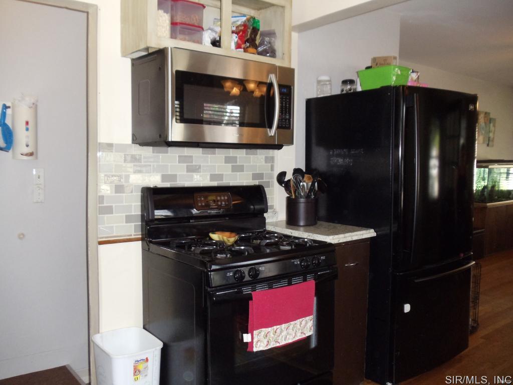 606 Milton Road Alton, IL 62002 - Photo 6 of 26 Gallery Image 6