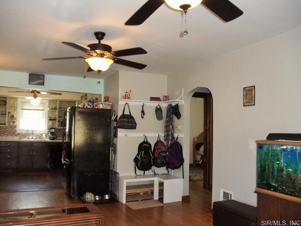 606 Milton Road Alton, IL 62002 - Photo 10 of 26 Gallery Image 10