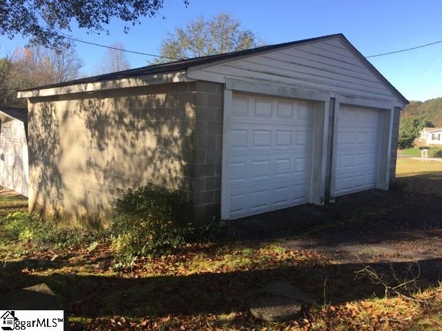 702 State Rd S-39-43 Liberty, SC 29657 - Photo 8 of 22