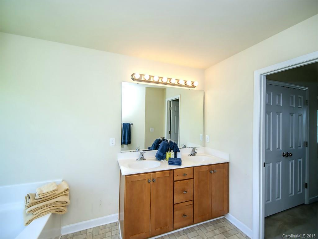7218 Cascading Pines Drive Tega Cay, SC 29708 - Photo 12 of 23