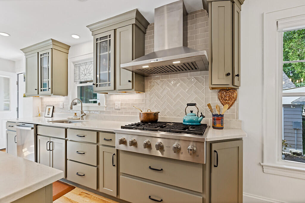 38 Johnson Road Falmouth, ME 04105 - Photo 18 of 73 09_BP5A4595_DxO_mls