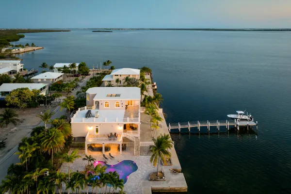$5,390,000 | 3742 Sea Grape Street, Big Pine Key, FL 33043