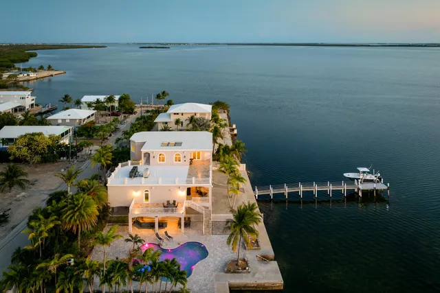 $5,900,000 | 3742 Sea Grape Street, Big Pine Key, FL 33043