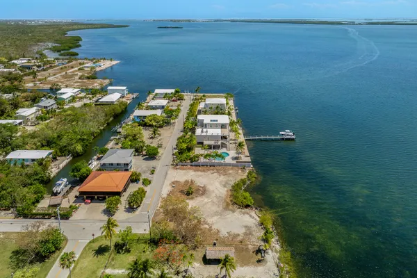 $5,390,000 | 3742 Sea Grape Street, Big Pine Key, FL 33043