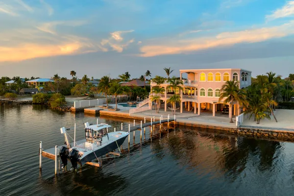 $5,390,000 | 3742 Sea Grape Street, Big Pine Key, FL 33043