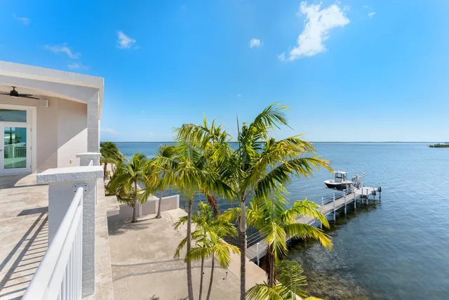 $5,900,000 | 3742 Sea Grape Street, Big Pine Key, FL 33043