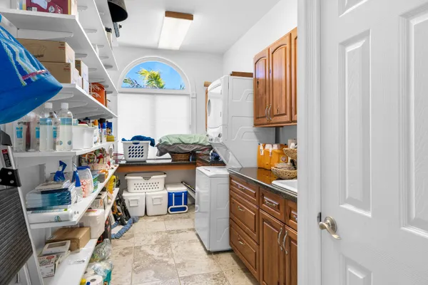 $5,390,000 | 3742 Sea Grape Street, Big Pine Key, FL 33043