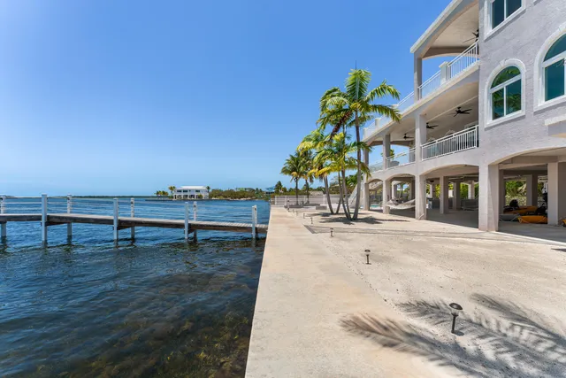 $5,900,000 | 3742 Sea Grape Street, Big Pine Key, FL 33043