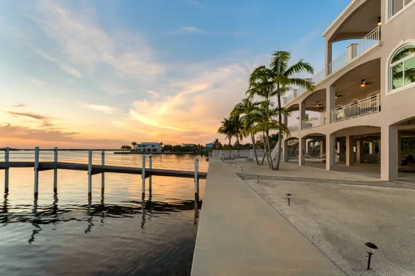 $5,390,000 | 3742 Sea Grape Street, Big Pine Key, FL 33043