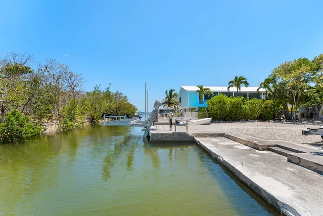 $5,900,000 | 3742 Sea Grape Street, Big Pine Key, FL 33043