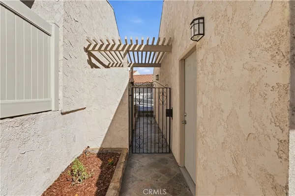 $579,750 | 2260 El Capitan Drive, Riverside, CA 92506