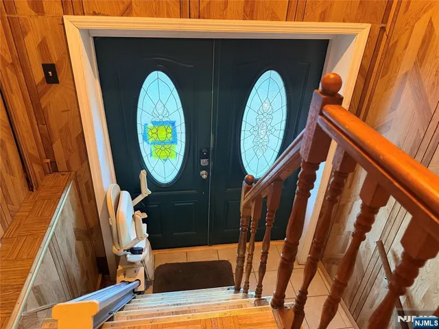 a view of living room washer and dryer