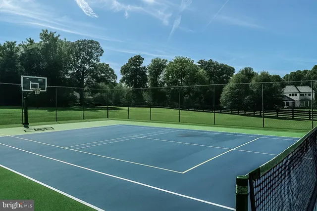 a view of a tennis court