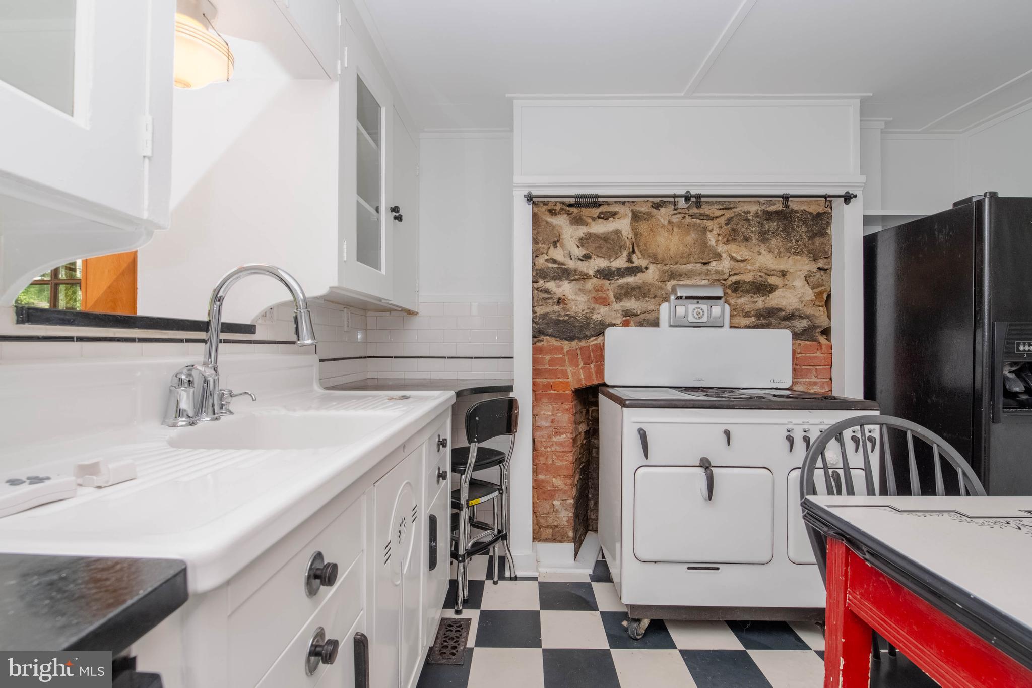 4901 Wetheredsville Road Baltimore, MD 21207 - Photo 22 of 54 Vintage Country Kitchen with updates