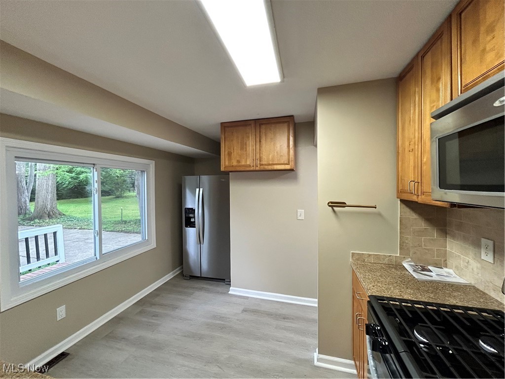 4514 Lilac Road Cleveland, OH 44121 - Photo 7 of 17