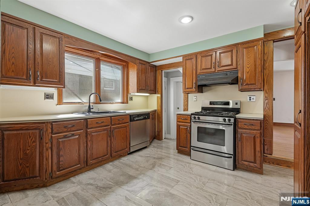26 Ferncliff Road Bloomfield, NJ 07003 - Photo 10 of 32