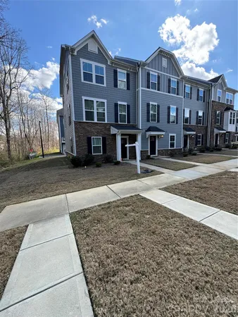 $2,195 | 1214 Ashbury Street, Charlotte, NC 28216