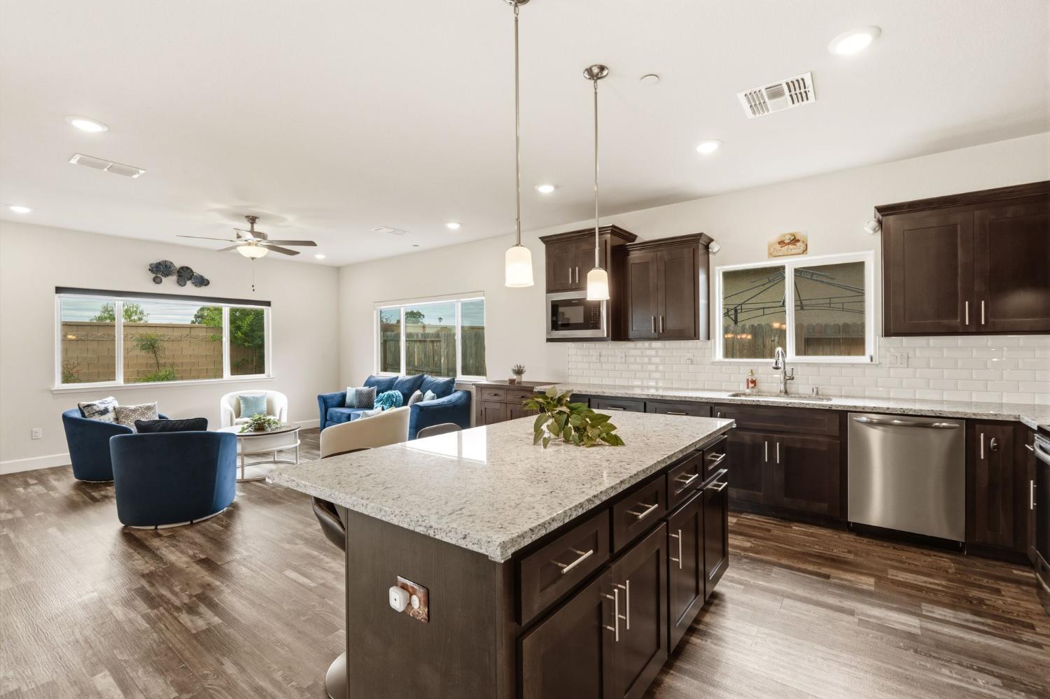 912 Hogan Road Galt, CA 95632 - Photo 11 of 39